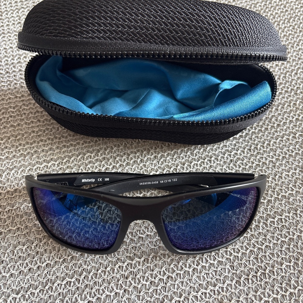 Costas mens